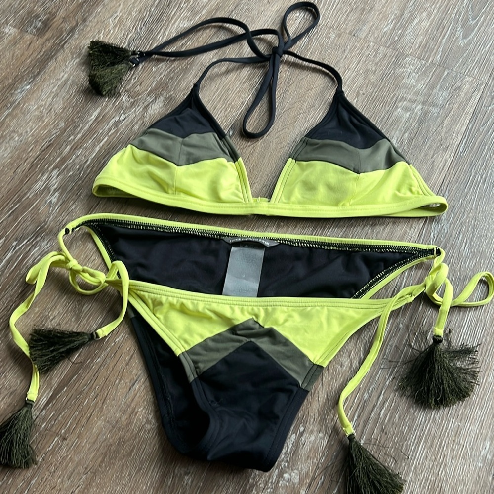 NWOT Vince camuto two piece bikini